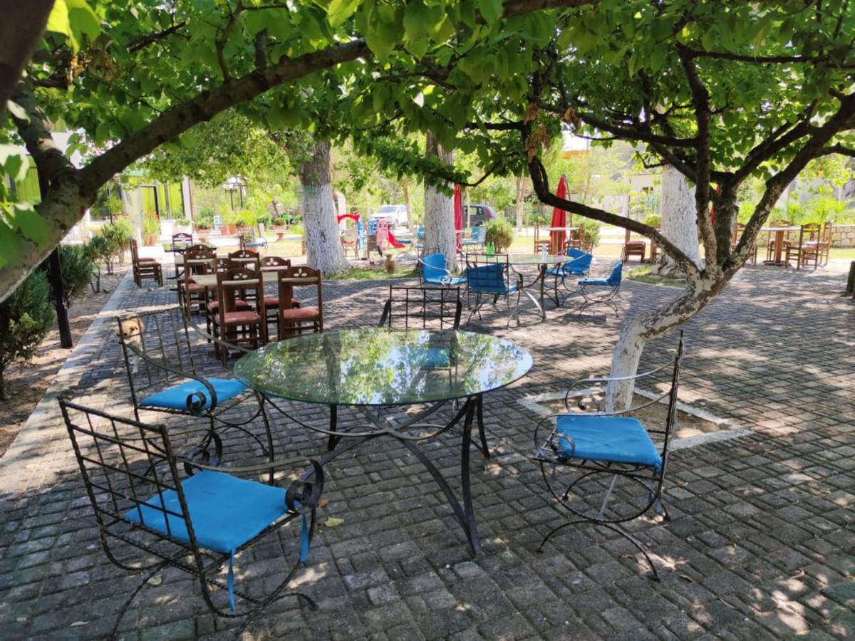 Kavalona Park Hotell Vlorë Exteriör bild