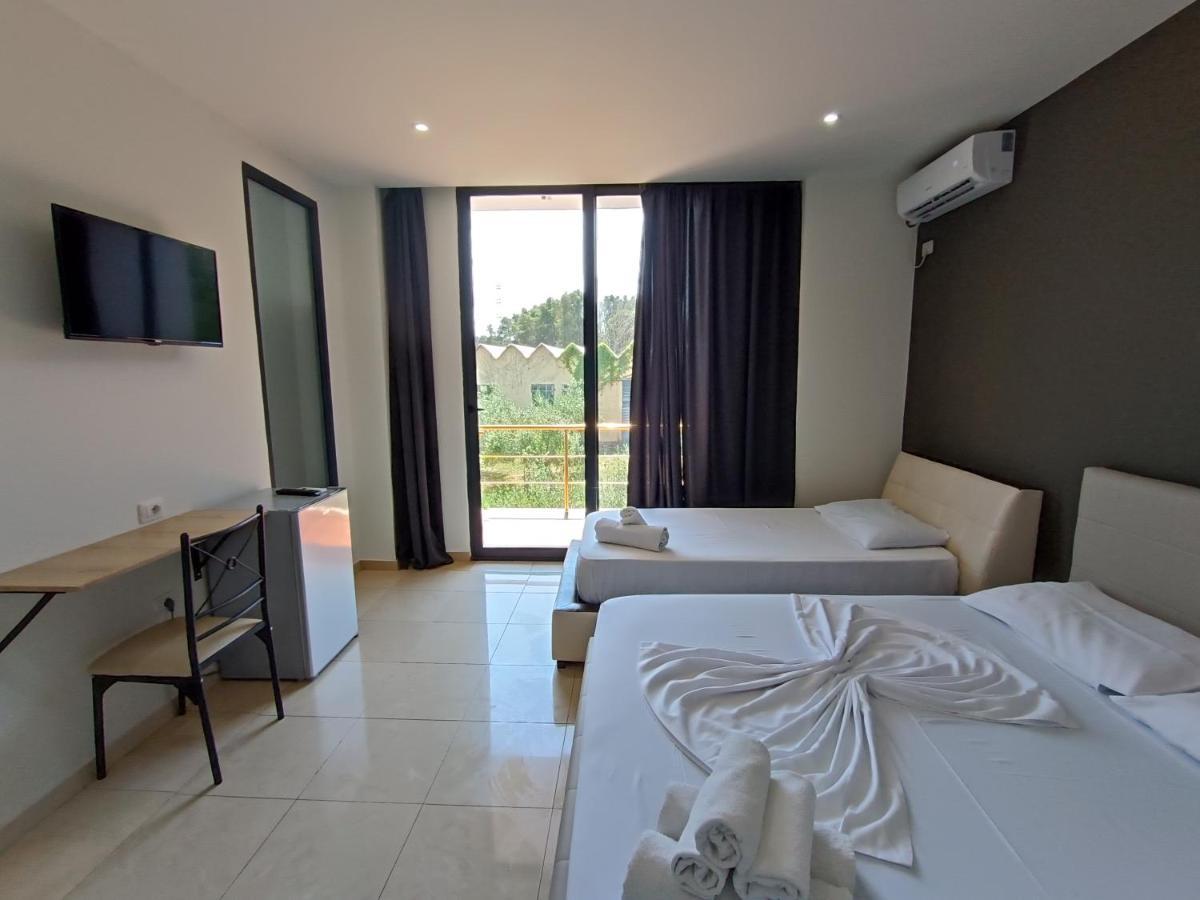 Kavalona Park Hotell Vlorë Exteriör bild