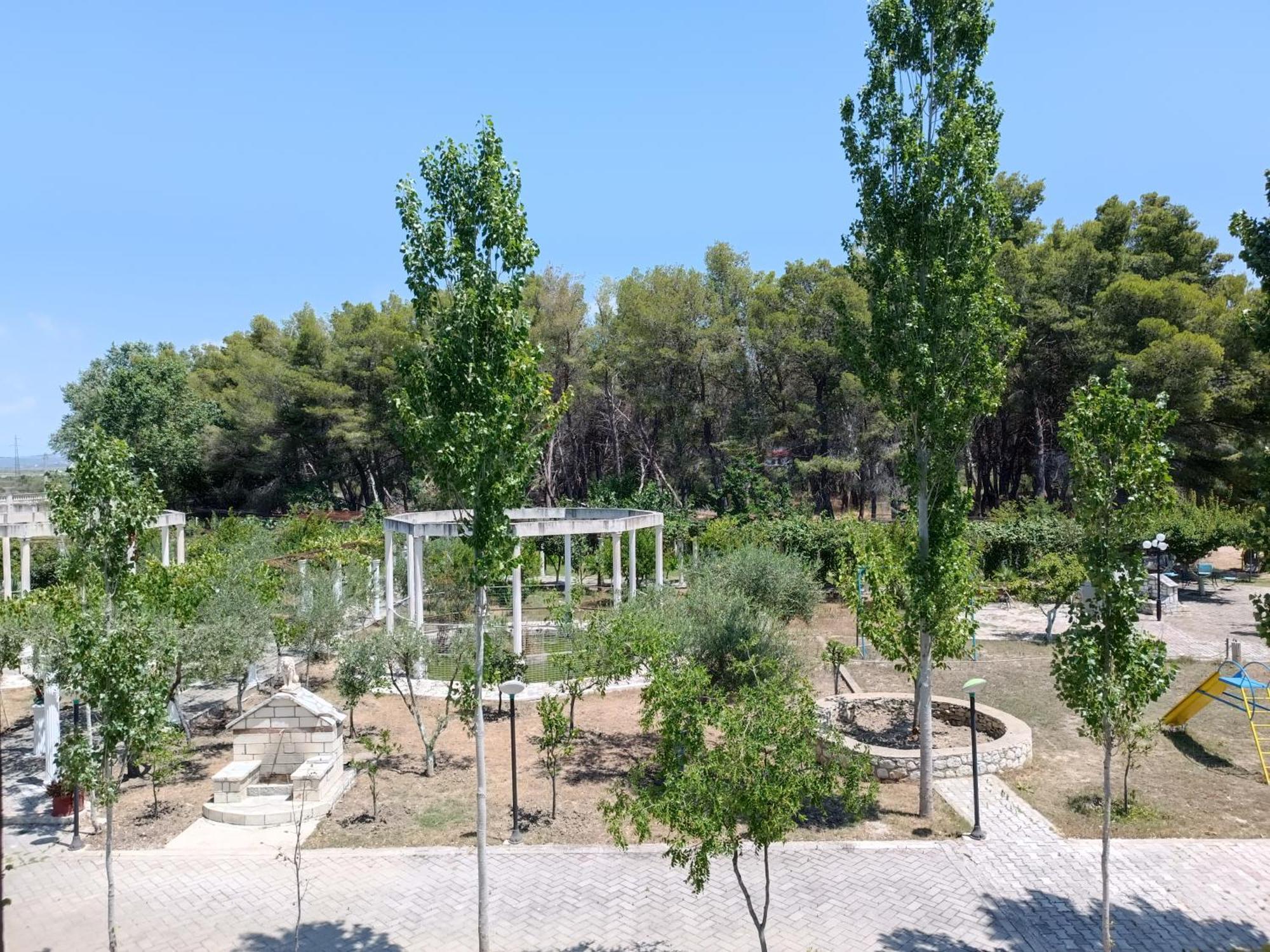 Kavalona Park Hotell Vlorë Rum bild