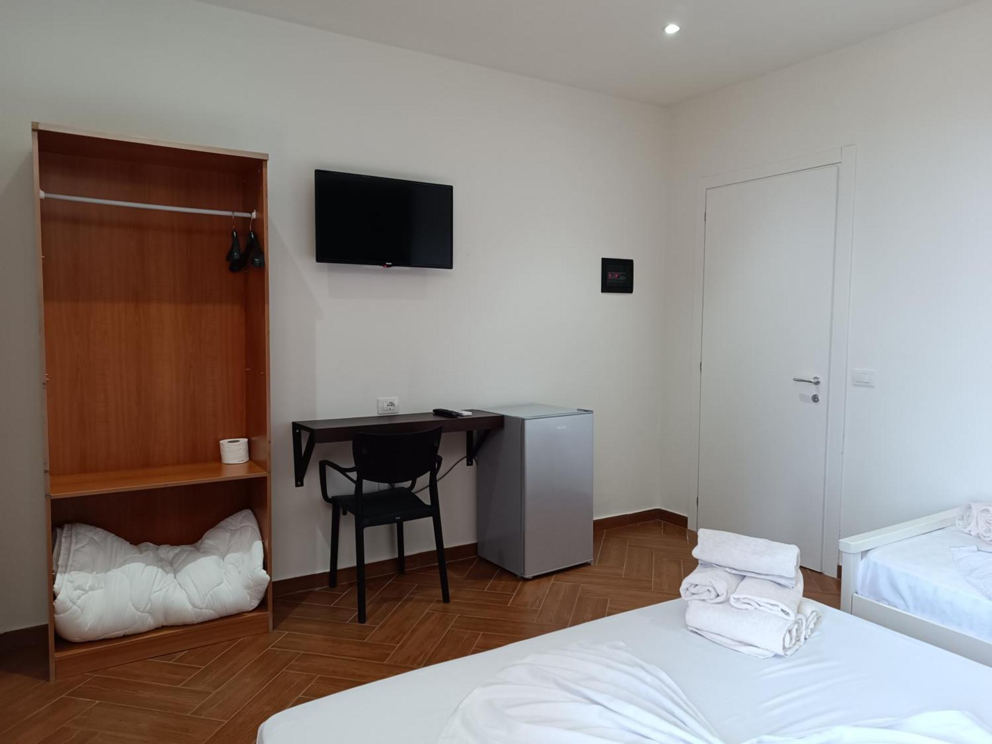 Kavalona Park Hotell Vlorë Rum bild