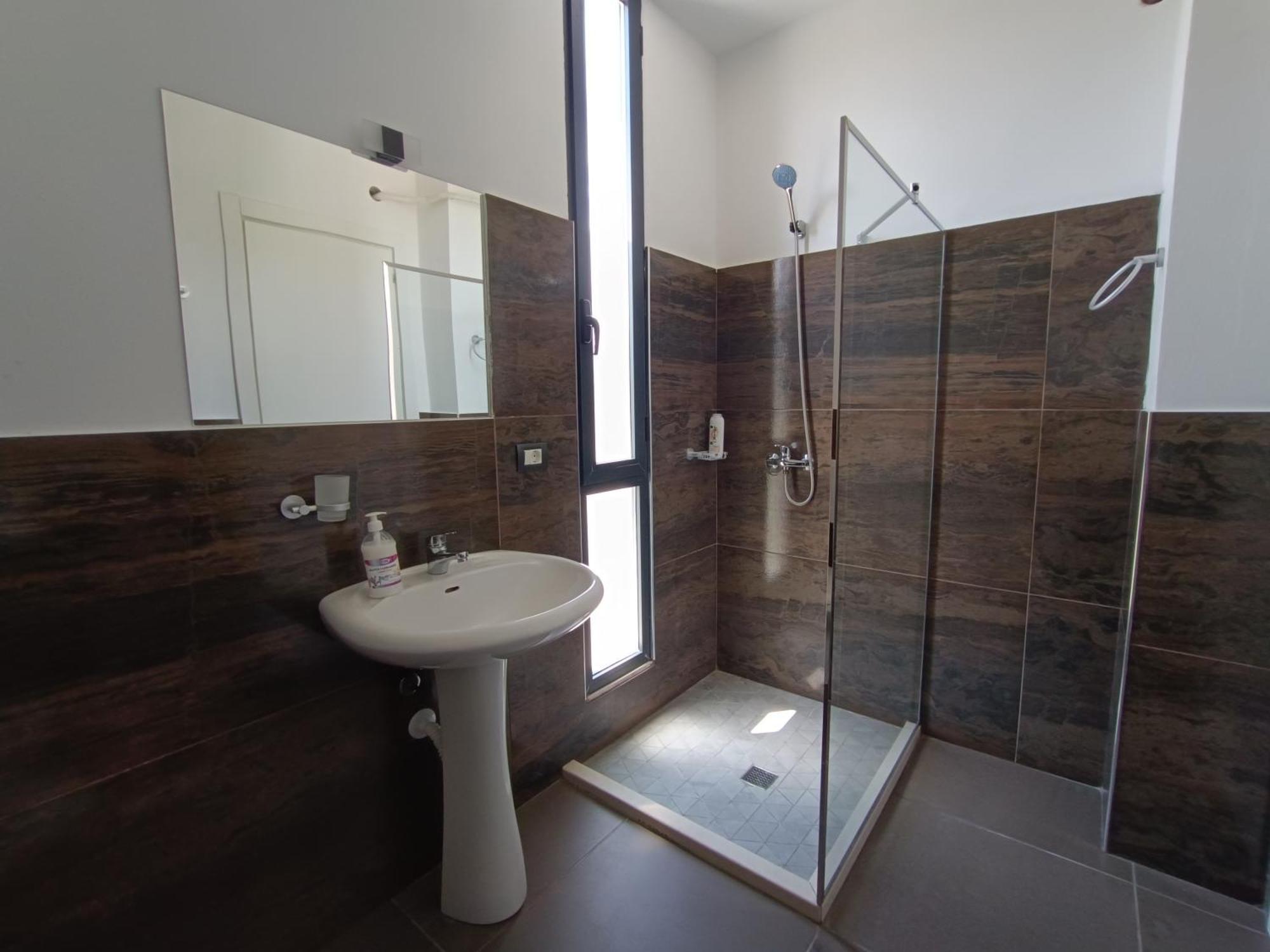 Kavalona Park Hotell Vlorë Rum bild