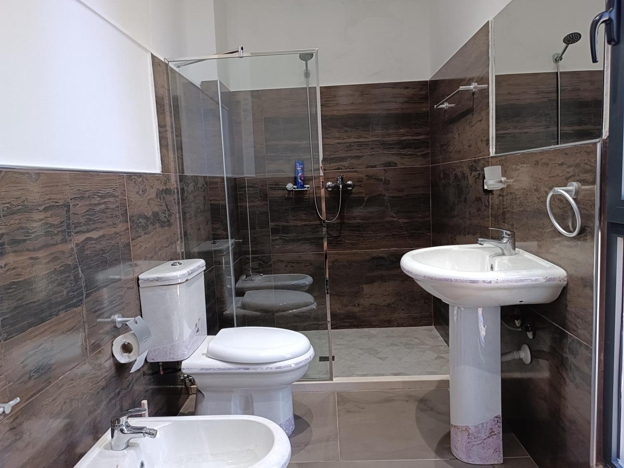 Kavalona Park Hotell Vlorë Rum bild