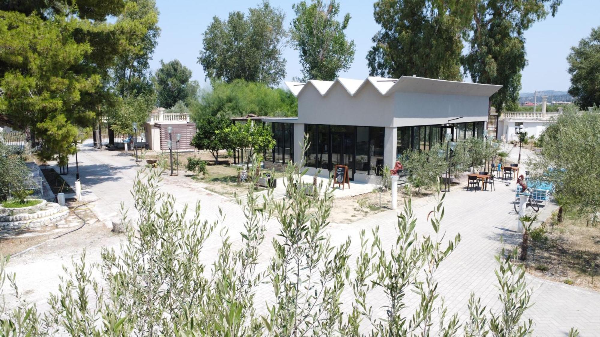 Kavalona Park Hotell Vlorë Exteriör bild